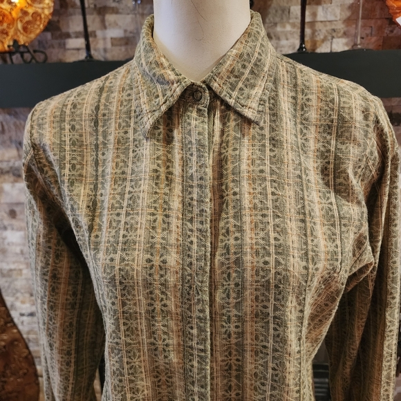 Woolrich Snap Front Collared Long Sleeves Shirt Size Small - Picture 4 of 5